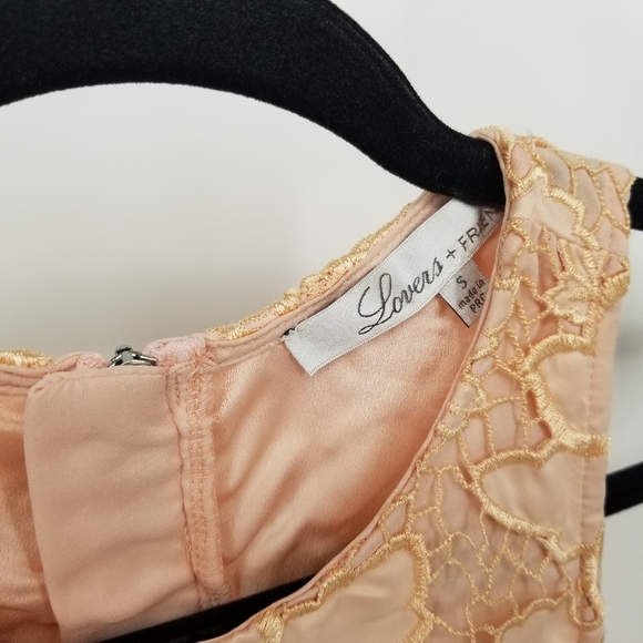 Lovers + Friends | NWT Caspian Lace Sleeveless Shift Mini Dress - Picture 4 of 11